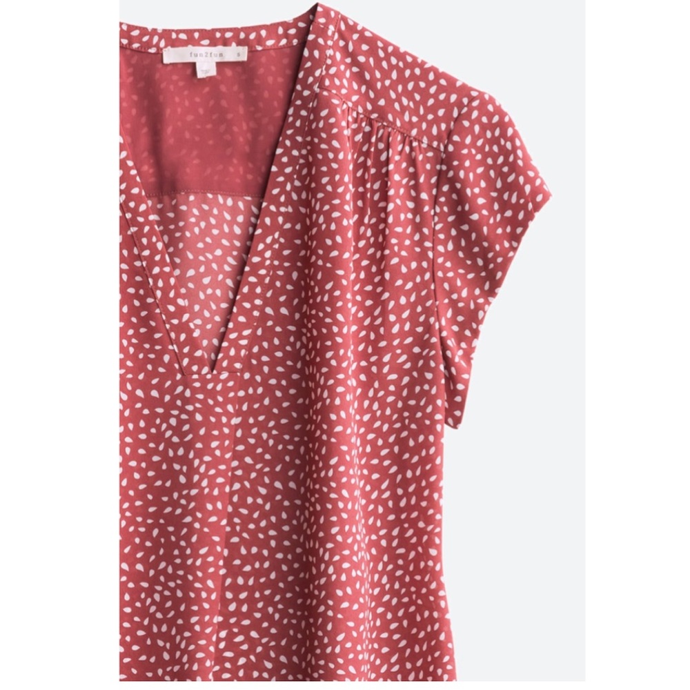 Lillian V-Neck Blouse